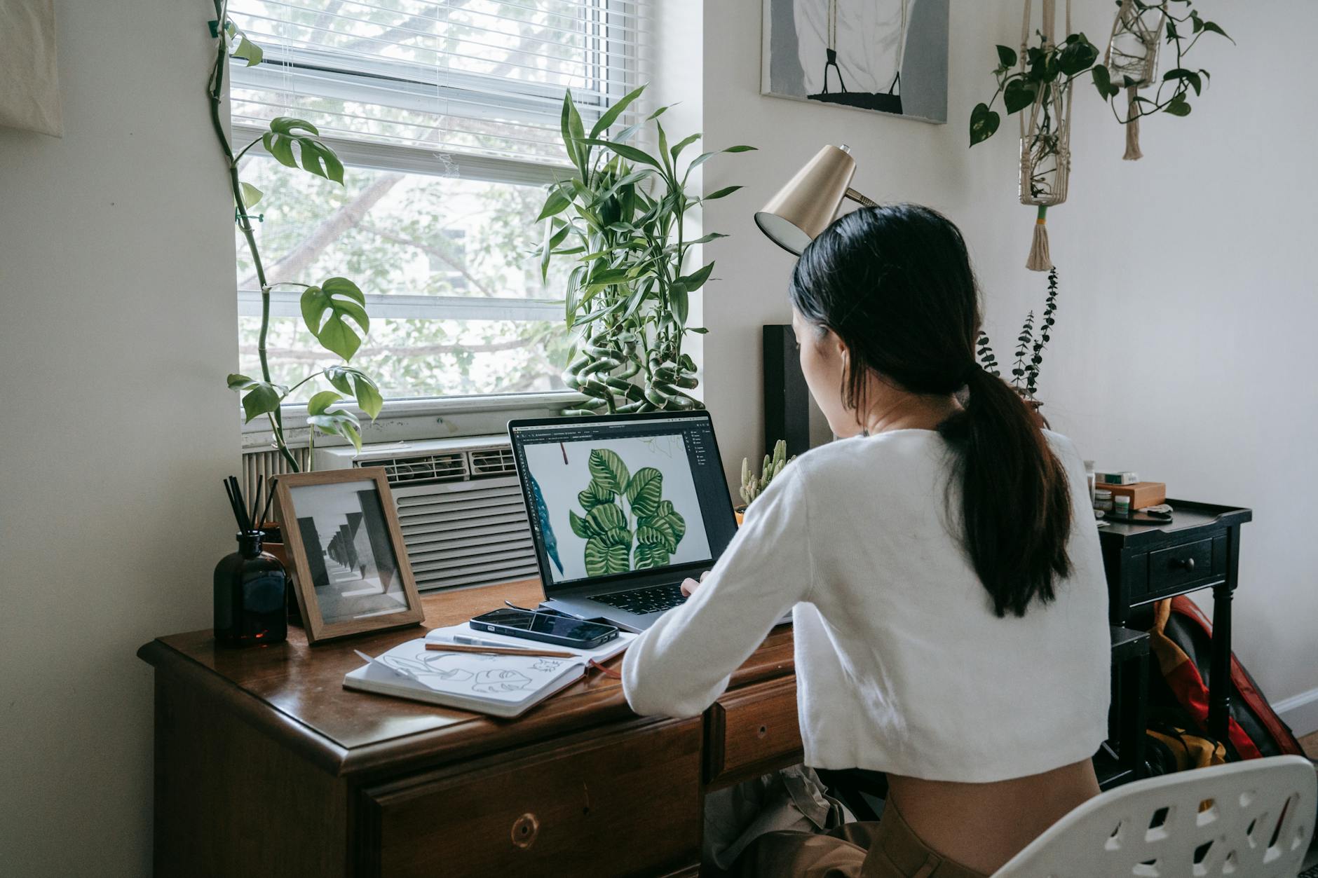 Working from home: tips for happy, productive days